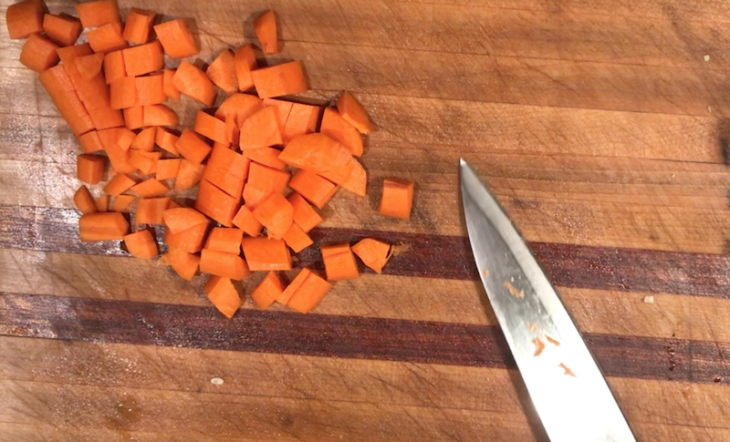 Round-edged diced carrots. Simple, easy, and not wasteful