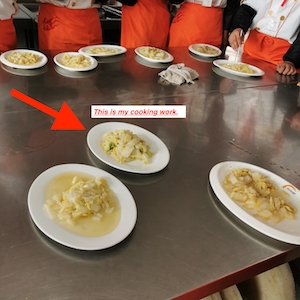 安静的大蒜纳帕卷心菜