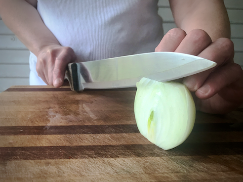 Onions are a good source of quercetin