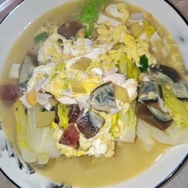 Cabbage and Egg soup, by Chen Jing