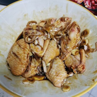 Marinate the wings for 20 minutes