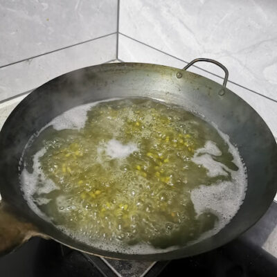 simmer the mung beans for 40 minutes