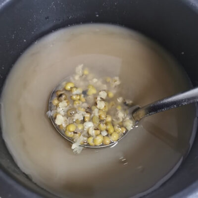 Mung bean soup