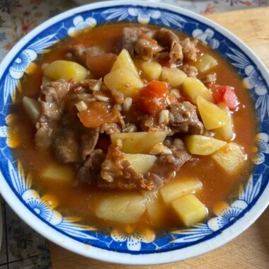 Beef Soup with Tomatoes and Potatoes