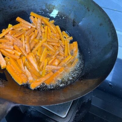 add oil and set the cornstarch coating