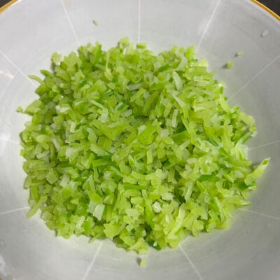 mince the radish shreds