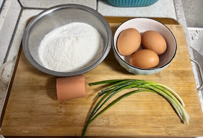 Ingredients for egg pancakes