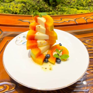 Custard-filled Papaya Slices