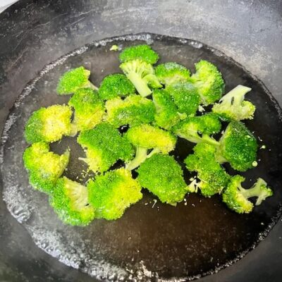 Blanch the broccoli