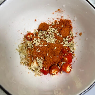 Sauce for oyster mushrooms and spinach