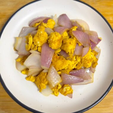 Scrambled Eggs and Onions